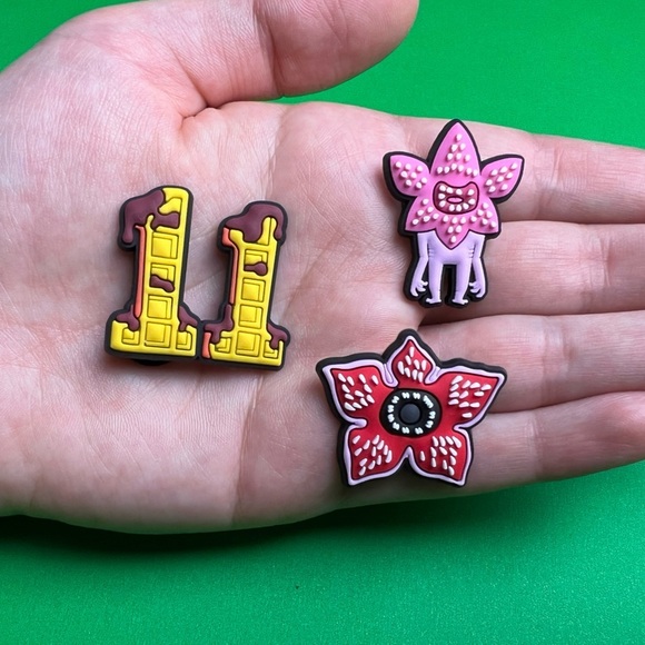 Stranger Things Crocs Shoe Charms Set of 13 Anime - jibbitz Charms - Picture 7 of 8